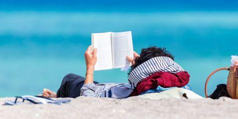 晒斑和雀斑困扰不再是难题!掌握日常防护与保养方法都可以帮助淡化斑点。让我们一起来看看如何有效对抗色斑吧!