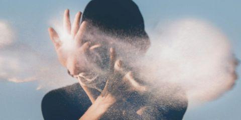 黑斑、晒斑都听过了，那你知道有一种斑长得比较深也比较难消除吗?今天就让本文带你认识真皮性深层斑点，这种斑通常是先天的或是怀孕产后才会出现，快来了解一下吧。