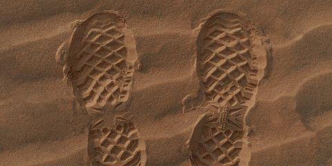 才过30，忽然发现细纹好像没有随着保养消失，反而越来越明显呢?在你开始努力抗老前，先跟着本篇文章一起了解一下皱纹是如何形成以及常见皱纹有哪些吧!