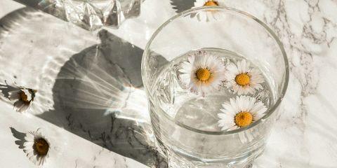 美颜针的效果好当然没话说，但是单靠美颜针可不够!如果再搭配一些日常好习惯，可以让你的肌肤状态加倍提升不是梦。今天本篇就要告诉你那些是让你美肌加乘的秘密。