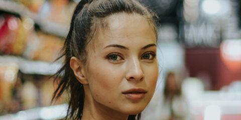 想要抗老有感、轮廓紧致、抚平细纹？这一切都离不开「真皮层」的支撑！满满的胶原纤维正是让肌肤维持Q弹紧实的关键。今天这篇文章就带妳深入了解肌肤的第二层「真皮层」的结构与功能吧。