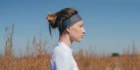 想拥有明星般的小V脸，其实没那么难！不少人选择靠医美中的「肉毒杆菌」微调脸型，不开刀就能让轮廓更俐落紧致。今天就让本篇文章带妳了解它的原理与注意事项吧。