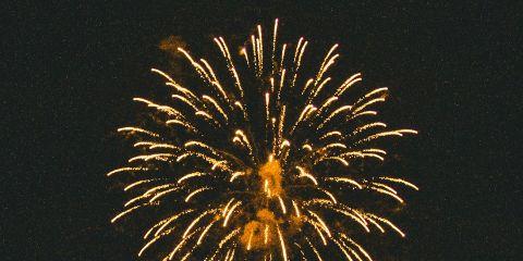 又长了一颗痘…?你是不是每天照镜子前都会忍不住多看两眼?心里想这肤况到底出了什么问题,让痘痘持续找上门呢?今天就让本篇文章来告诉你痘痘为什么会找上门吧。