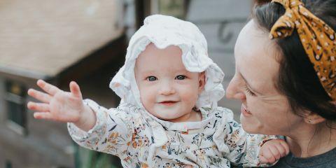 换尿不湿时发现宝宝屁屁红红的,甚至出现小疹子,让身为新手妈妈的妳很焦虑吗?今天本篇文章要带你一次搞懂尿布皮炎以及湿疹差别,帮你找回一点育儿安心感。