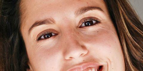 拥有像芭比娃娃那样的长睫毛,眼睛又大又明亮,真的是每个人梦寐以求的美丽!但其实,睫毛除了让眼睛更迷人之外,它最重要的功能是「眼睛的防护罩」。今天就让本篇文章告诉你睫毛的秘密吧。