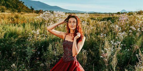 买了一堆护发产品,却不知道什么时候用、怎么搭配才对?去一次沙龙护发动辄好几千,效果真的有比在家护发好吗?今天就让本篇文章带你搞懂各护发的使用技巧,让你轻松养出柔亮健康的秀发。