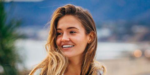 除了常见的针剂疗程,雷射可说是医美中最受欢迎的保养选项之一。不过你真的了解「医美雷射」的原理与功效吗?不同的雷射类型,针对的肌肤问题也大不相同。这篇文章将带你一次搞懂医美雷射,快一起来看看吧!